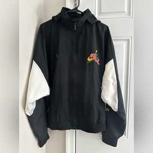 NIKE MENS  Black and White Jacket AIR JORDAN